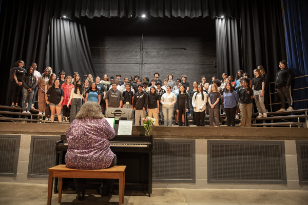 Choir Concert Celebrates Retiring Vocal Music Teacher